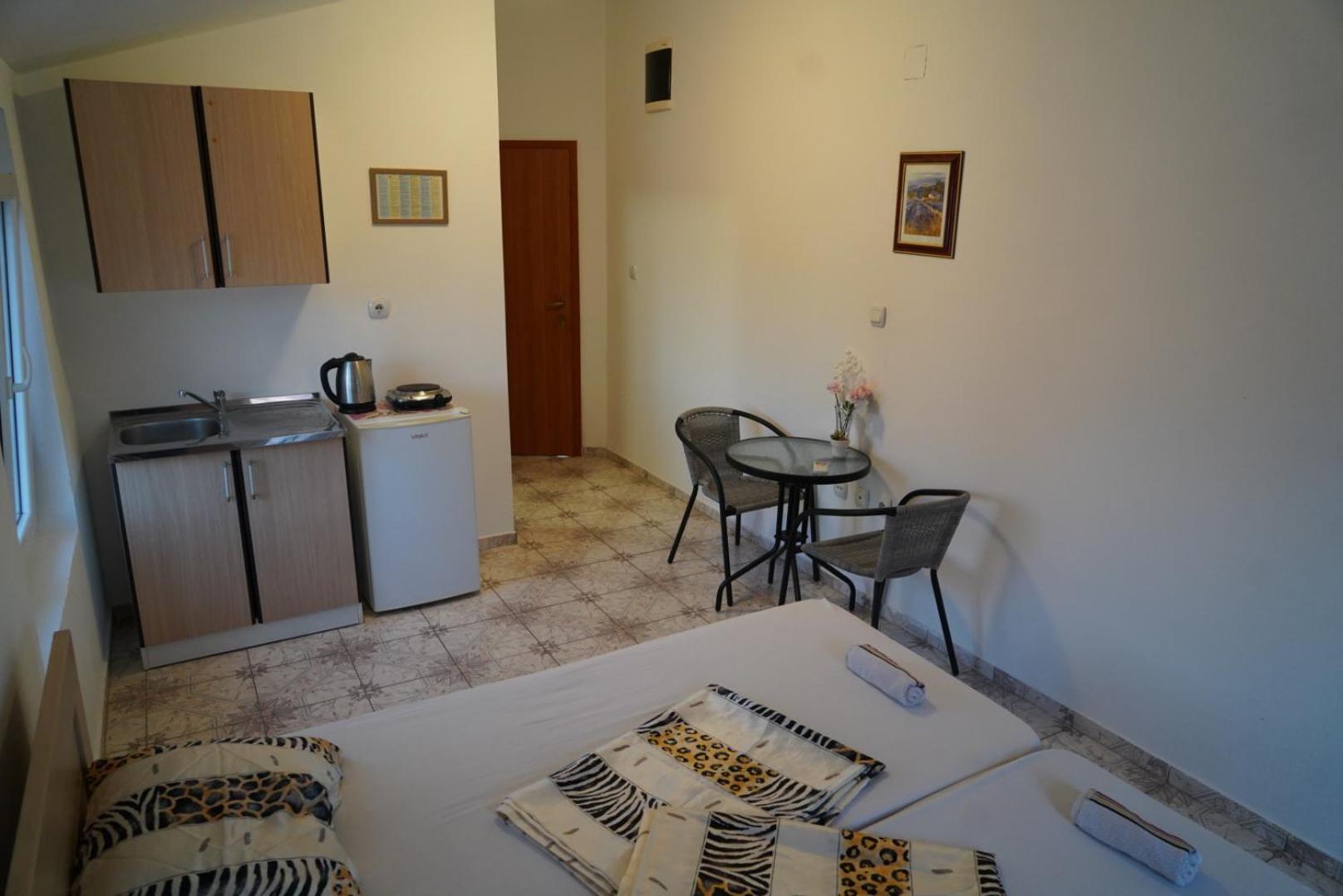Apartments Safija Добра-Вода Экстерьер фото
